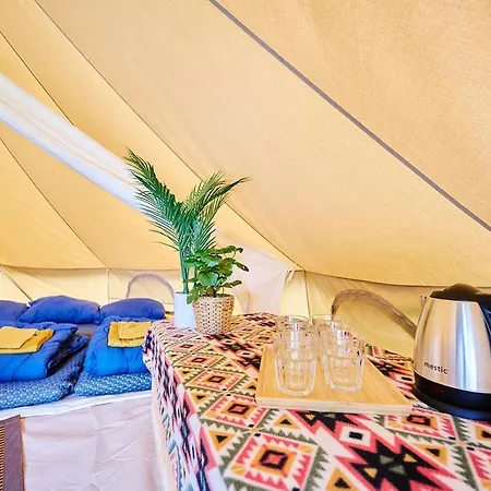 Tipi Tent In Het Natuurgebied De Boven-sure Роскошный шатер Heiderscheid